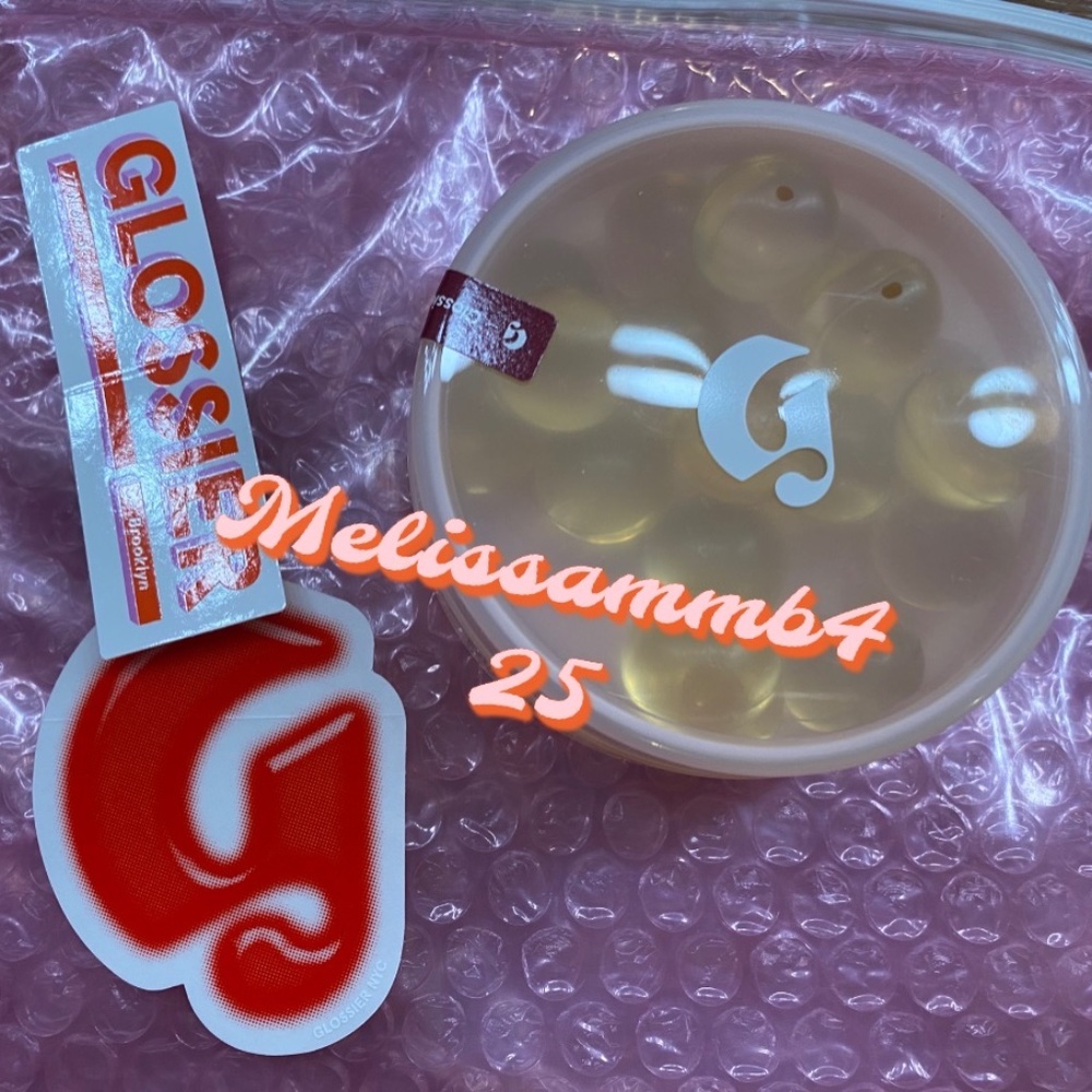 Rare Glossier Bathpods BNIB